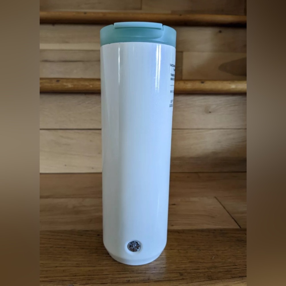 NEW Starbucks, vacuum insulated, hot cup, green and white new  16oz